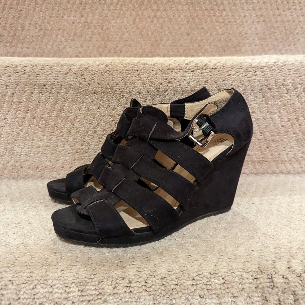 Suede wedge sandal, black, size 37